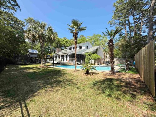388 Linden Cir, Pawleys Island, SC, 29585-8041 | Card Image