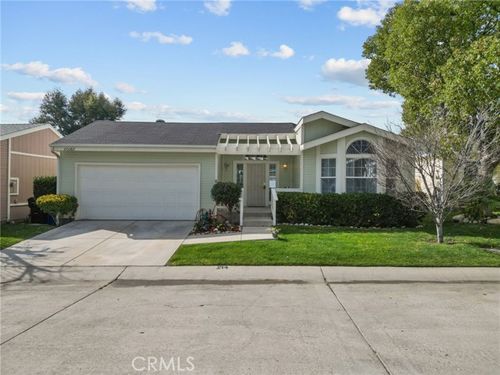 20082 Northcliff Dr, Canyon Country, CA, 91351-5787 | Card Image