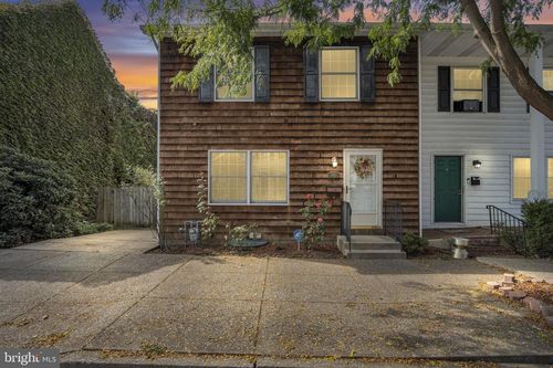 1422 Green St, HARRISBURG, PA, 17102-2644 | Card Image