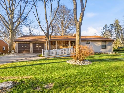 3595 Rolling Ridge Rd Ne, Canton, OH, 44721-3028 | Card Image