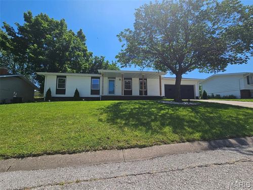 23 Hamlin Heights Dr, Hannibal, MO, 63401-1903 | Card Image