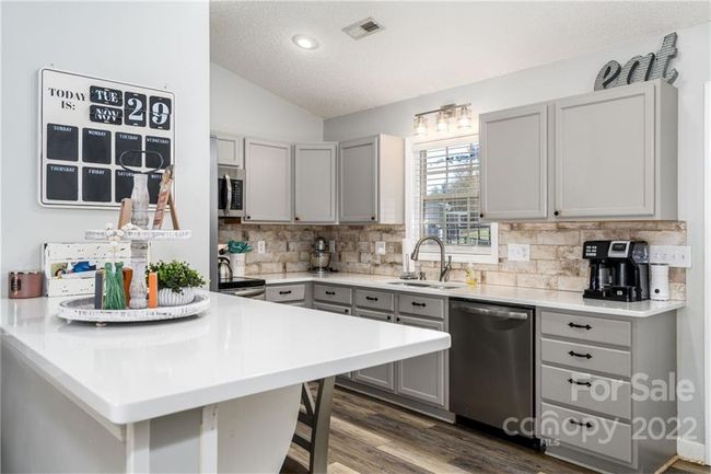 1469 Clear Creek Ln, House other with 3 bedrooms, 2 bathrooms and null parking in Newton NC | Image 5