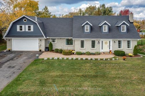 75 Catering Rd, Sutton West, ON, L0E1R0 | Card Image