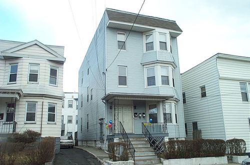 100 40th St, Irvington, NJ, 07111-5262 | Card Image