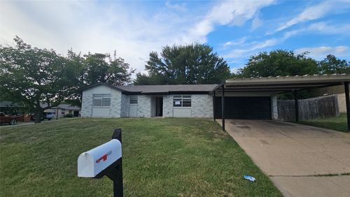 6101 Melody Ln, Watauga, TX, 76148-3618 | Card Image