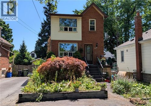 151 E 21st St, Hamilton, ON, L8V2T5 | Card Image