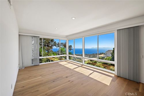 2869 Zell Dr, Laguna Beach, CA, 92651-2046 | Card Image