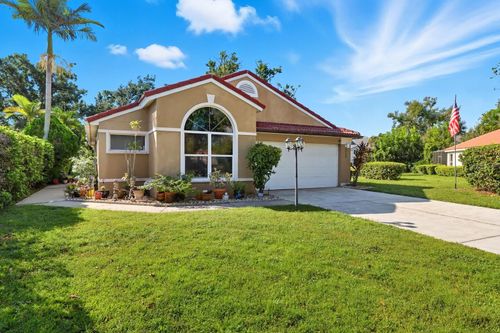 5508 Gardens Dr, Sarasota, FL, 34243-3028 | Card Image