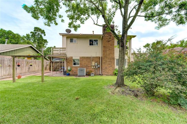 Lots of room for a pool or Hot Tub | Image 4