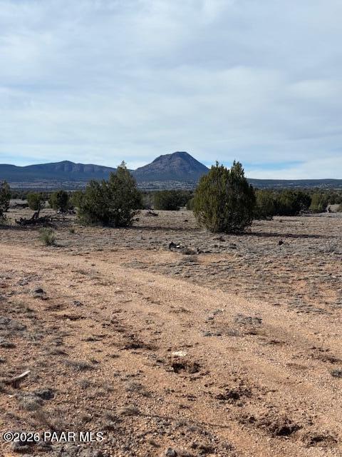 Land in Ash Fork