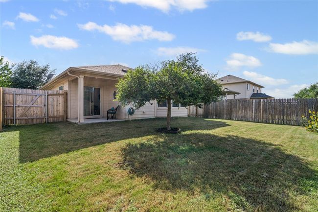 Covered back patio | Image 25