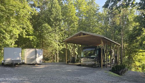 3730 Clayton Way, Sevierville, TN, 37876-1258 | Card Image