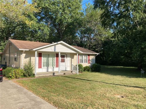 530 S East St, Olney, IL, 62450-2803 | Card Image