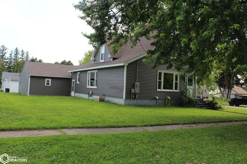 495 W 5th St, Garner, IA, 50438-1407 | Card Image