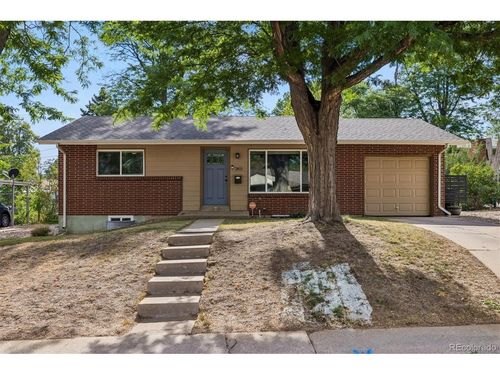 2811 S Yates St, Denver, CO, 80236-2020 | Card Image