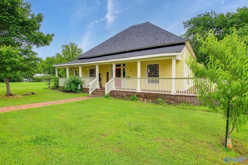 1034 Main St, Moulton, AL, 35650-1111 | Card Image