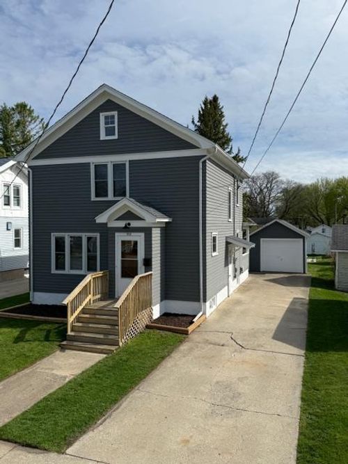 205 James Street, Beaver Dam, WI, 53916 | Card Image