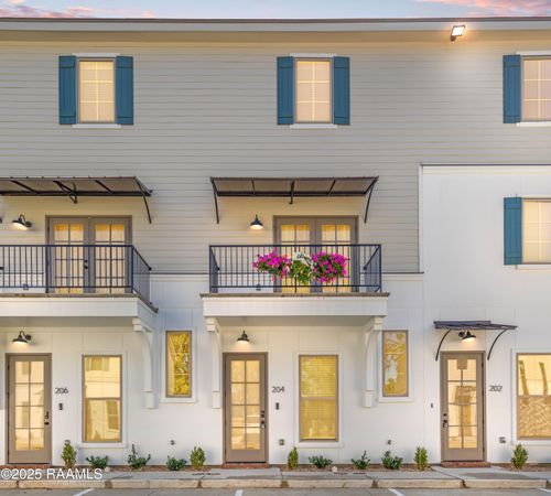 204 Steiner Rd, Lafayette, LA, 70508-6004 | Card Image