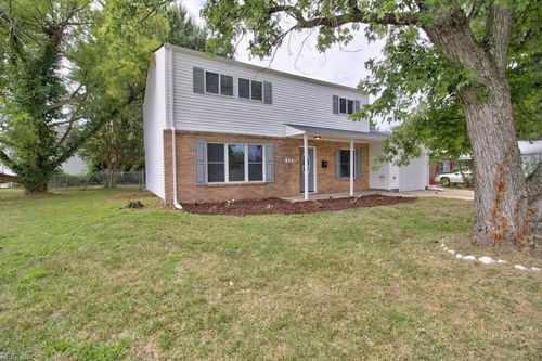 56 Banister Dr, Hampton, VA, 23666-1702 | Card Image