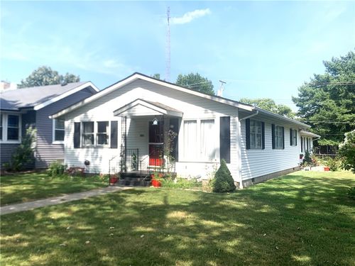 806 S Poplar St, Pana, IL, 62557-1760 | Card Image