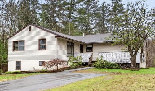 414 Fremont Road Ext, Chester, NH, 03036 | Card Image