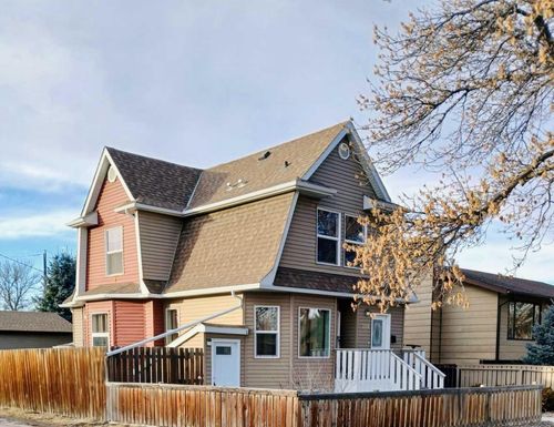 114 15 St N, Lethbridge, AB, T1H2X4 | Card Image