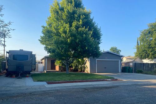 196 Vista Del Rio St, Gridley, CA, 95948-2222 | Card Image