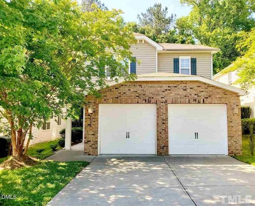 2036 Remington Oaks Cir, Cary, NC, 27519-8744 | Card Image