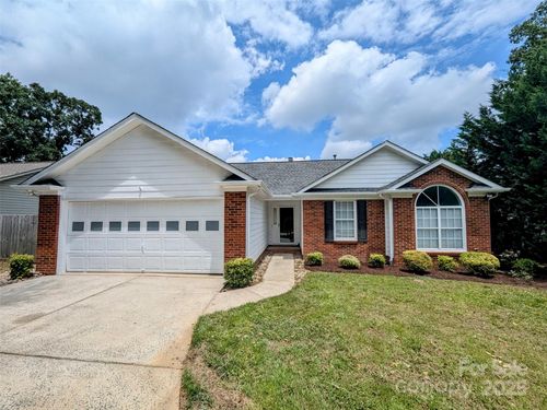4002 Beaverbrook Dr, Indian Trail, NC, 28079-9427 | Card Image