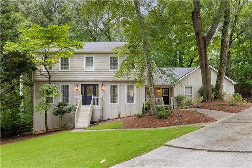 2240 Six Branches Dr, Roswell, GA, 30076-3039 | Card Image
