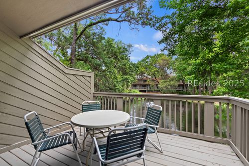 584-124 N Sea Pines Dr, Hilton Head Island, SC, 29928-5806 | Card Image