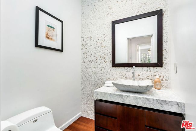 204 - 1830 Westholme Ave, Condo with 2 bedrooms, 3 bathrooms and 2 parking in LOS ANGELES CA | Image 13