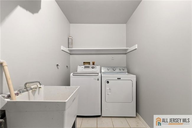 179 Hidden Ct, House other with 2 bedrooms, 2 bathrooms and null parking in Old Bridge NJ | Image 28