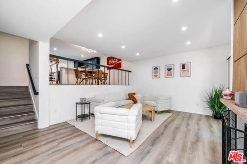 4231 W Sarah Street, Burbank, CA, 91505 | Card Image