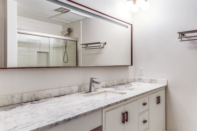 APT-102 - 10403 High Hollows Dr, Condo with 3 bedrooms, 3 bathrooms and null parking in Dallas TX | Image 18