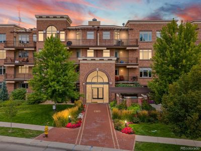 301 - 2700 E Cherry Creek South Drive, Condo with 2 bedrooms, 2 bathrooms and 2 parking in Denver CO | Image 1