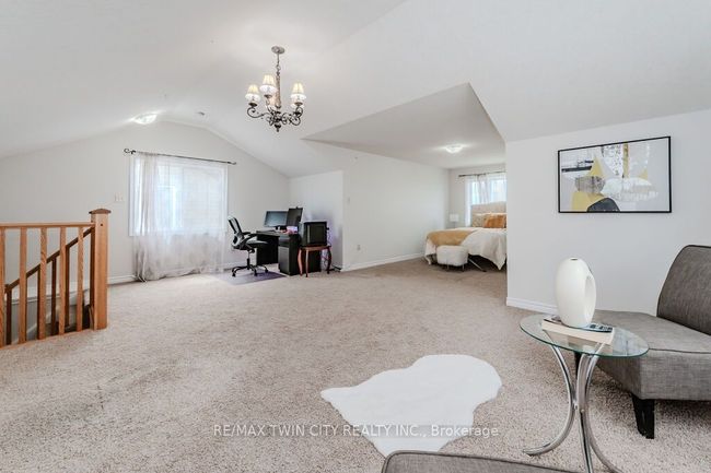 135 Harding St, House other with 3 bedrooms, 3 bathrooms and 1 parking in Kitchener ON | Image 27