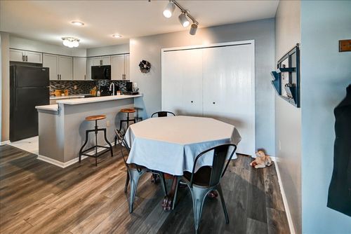 unit-104-203 Kearney Way, Waunakee, WI, 53597-2413 | Card Image