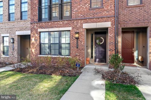 2002-7509 Sawyer Farm Way, MCLEAN, VA, 22102-4120 | Card Image