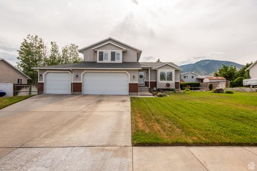 576 Mayo Dr, Tooele, UT, 84074-3429 | Card Image