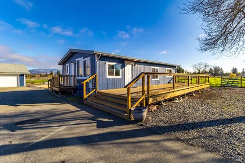 376 Horn Ave, Santa Rosa, CA, 95407-8246 | Card Image