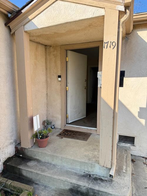 1719 Roselawn Avenue, Stockton, CA, 95204 | Card Image