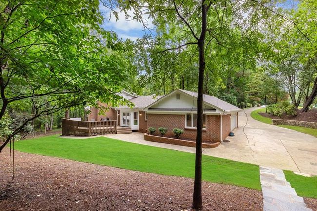 630 Buttercup Trce, House other with 7 bedrooms, 5 bathrooms and null parking in Alpharetta GA | Image 18