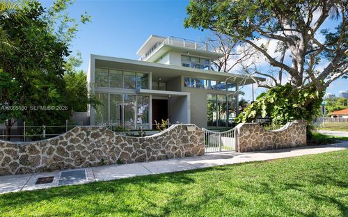 2100 S Miami Ave, Miami, FL, 33129 | Card Image