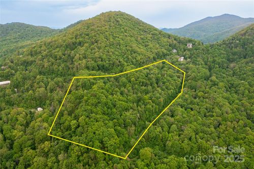 999 Mount Soma Blvd, Clyde, NC, 28721 | Card Image