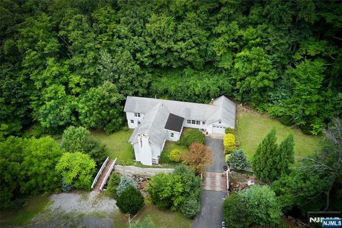 41 Sand Pond Rd, Hamburg, NJ, 07419-9658 | Card Image