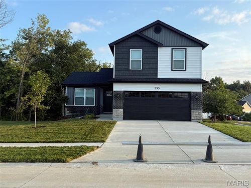 133 Peruque Creek Mnr, Wright City, MO, 63390-4205 | Card Image