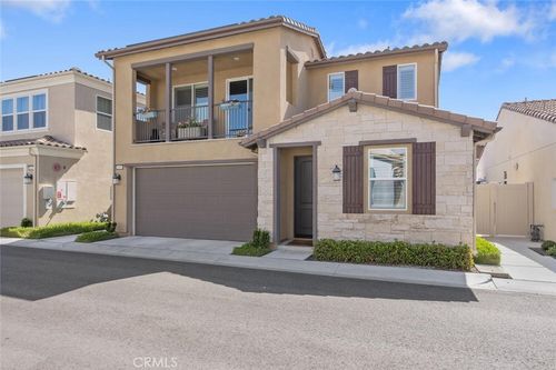 20558 Galloway Dr, Saugus, CA, 91350-5786 | Card Image