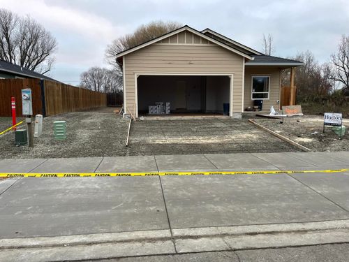 449 Spring Valley Dr, Medford, OR, 97501-1813 | Card Image