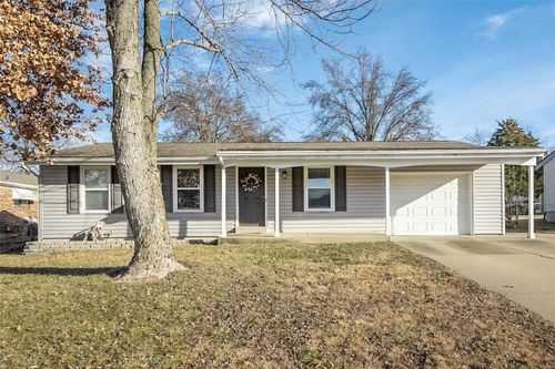 1904 Pebble Brook Drive, O'Fallon, MO, 63366 | Card Image